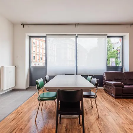 Parenthese A Apartman